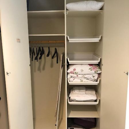 Lovely Apartment Within Walking Distance -Centre Пори Екстериор снимка