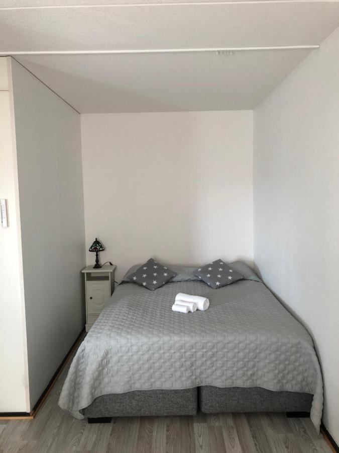 Lovely Apartment Within Walking Distance -Centre Пори Екстериор снимка